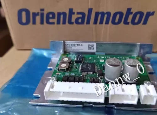 New In Box Vexta Orientalmotor CVD223FBR-K Stepping Motor Drive