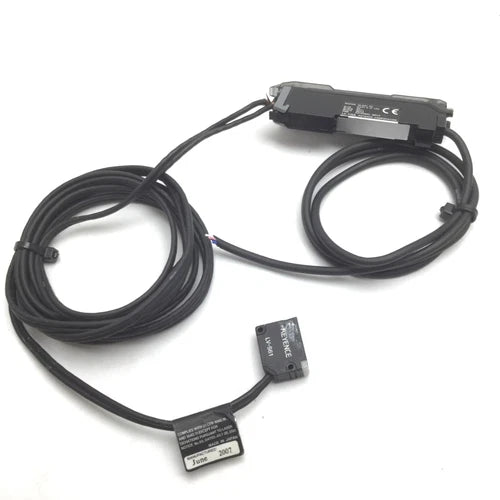 Keyence LV-S61 Retro-Reflective Sensor Head with LV-11SA Amplifier Unit
