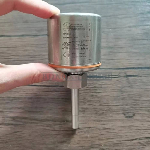 ONE IFM SI5000 Flow Monitor Used