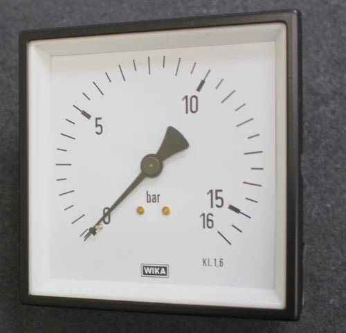 WIKA Manometer + Adapter 1/2