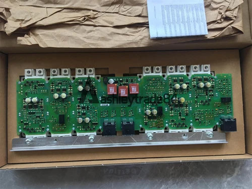 1X Siemens S120 driver board A5E36717799 with module FS300R12KE3_S1
