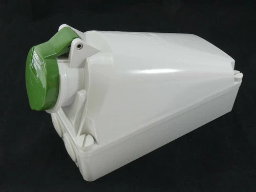 CEEform Wandsteckdose 4 polig | 16-10h | ¨¹ber 50V~ | 100-300Hz