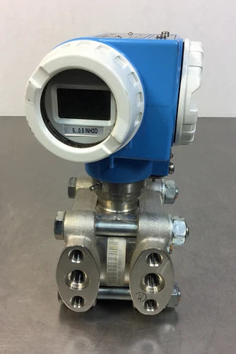 Endress Hauser PMC235 WUBA9EA1D Deltabar Pressure Transmitter 2320 PSI    6D