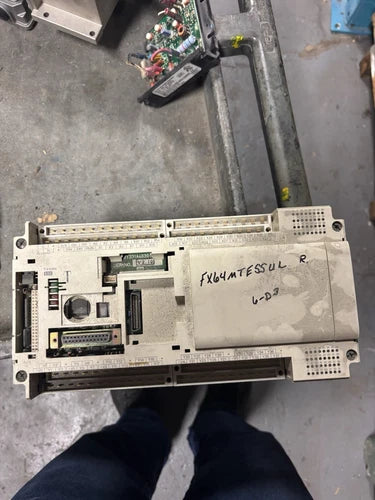 Mitsubishi FX-64MT-ESS Programmable Controller USED