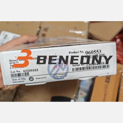 060553 brand new Chromatographic Column 060553