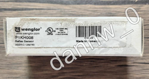 1PC New in box WENGLOR P1KH008 photoelectric sensor