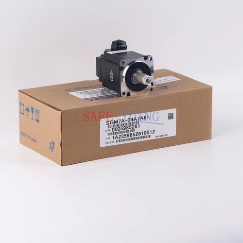 New 1Pcs YASKAWA Servo Motor SGM7A-04A7A61