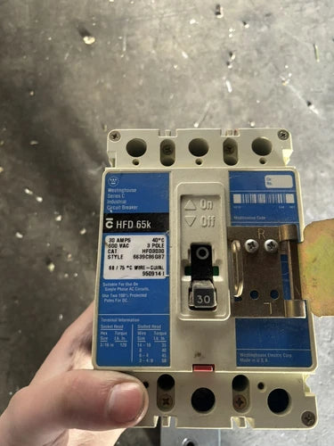 EATON CUTLER HAMMER HFD3030 3P 30A Circuit Breaker USED