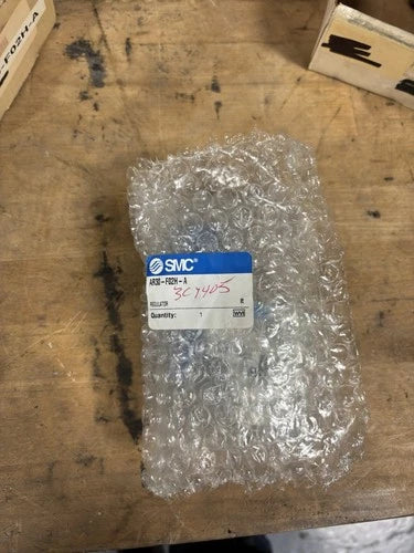 NEW SMC pressure reducing valve AR30-F02H-A