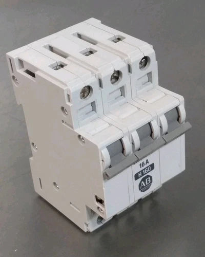 Allen Bradley 1492-CB3F3 SerB 16A Circuit Breaker                        Loc4E41