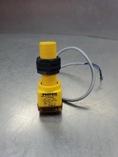 TURCK Bi5-P18SK-AP6X2 45MM 10-30VDC Sensor.                               5E-1/1