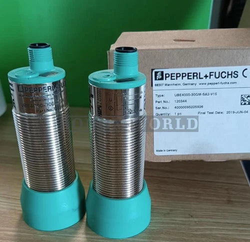 One New Pepperl+Fuchs UBE4000-30GM-SA2-V15 ultrasonic sensor 120344