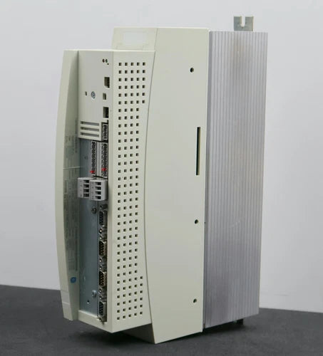 Lenze Servo Inverter EVS9322-ES 33.9322SE.2P.21. Id. No. 00450919 400/480V