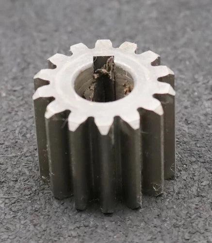 DEMAG Steckritzel Z14 f¨¹r DEMAG Motor Typ KS 9B Nr. 73594244 Gesamtl?nge 28mm