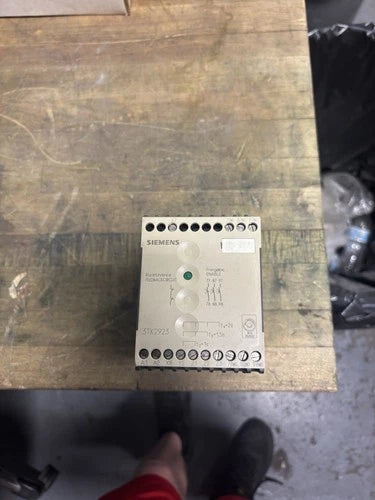 NEW NO BOX SIEMENS 3TK2923-0BB4 3TK29 23-0BB4