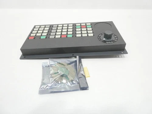 Siemens 6FC5203-0AD10-1AA0 Operator Interface Control Panel