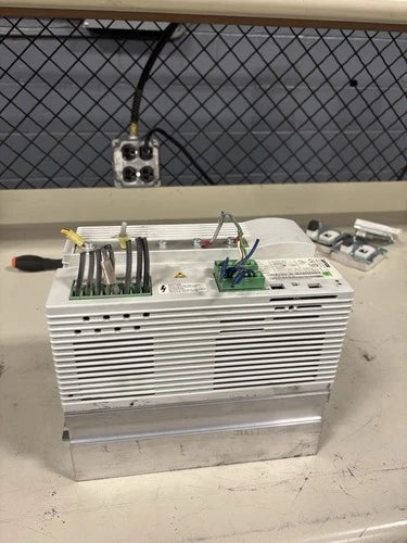 Lenze EVF8218-E Inverter USED