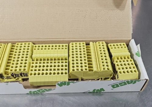 WAGO 281-686 Conductor Through Terminal Block - Box of 45              Loc 3D-27