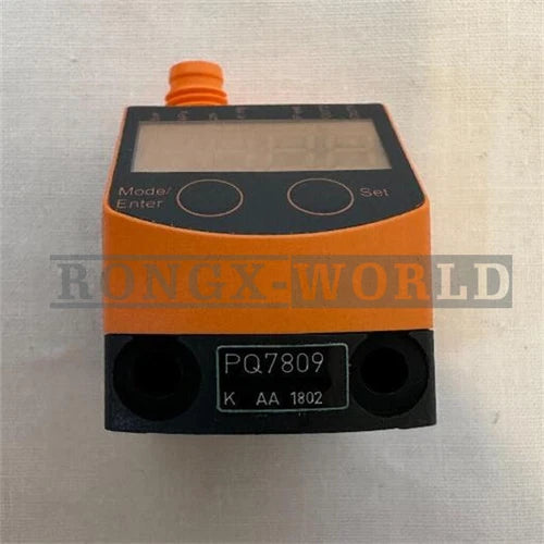 ONE IFM PQ7809 Pressure Sensor NEW