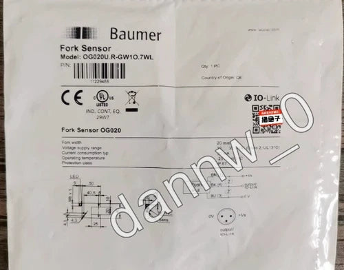 1PC New in box Baumer OG020U.R-GW1O.7WL Slot type sensor