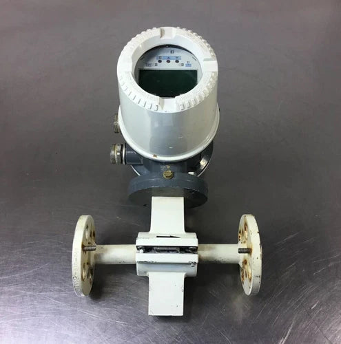 ABB Flow Meter Model 10DX4311CDE07P1A2BAA2132X3ADBC1  1/2 Inch 26.42 GPM   6C