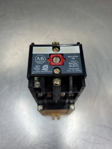 Allen Bradley 700-PBOO (700-P000A1) AC Industrial Control Relay.           4D-31