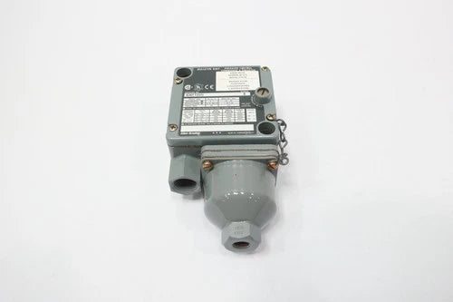 Allen Bradley 836T-T251J Pressure Switch 115-600v-dc 24-600v-ac 5.6bar 1/4in