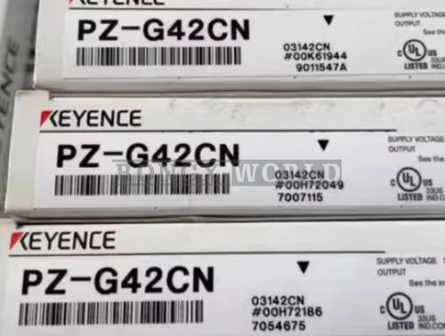 1PCS New In Box KEYENCE PZ-G42CN Laser Sensor