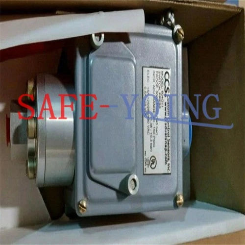 ONE NEW CCS 604G11 pressure switch