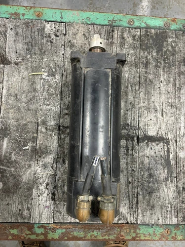 ALLEN BRADLEY 1326AB-B2E-11-K5 / 1326ABB2E11K5 (USED)