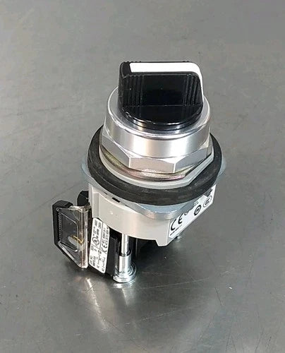 Allen Bradley 800TC-H2A Switch Selector                                   Loc4D7