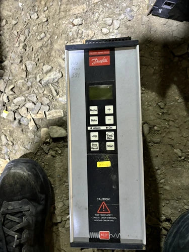 Danfoss Variable Speed Drive 2040 195H3307  VLT Type 2040195H3307 USED