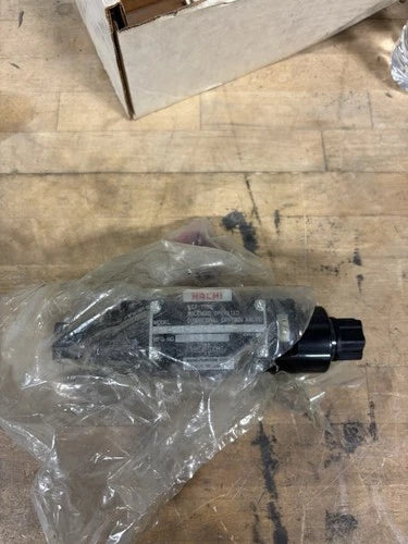NEW Nachi SS-G01-C7Y-R-C115-E30 Solenoid Operated Directional Control Valve