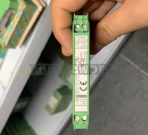 One Phoenix Contact 2814511 MCR-C-I/U-4-DC PLC module new