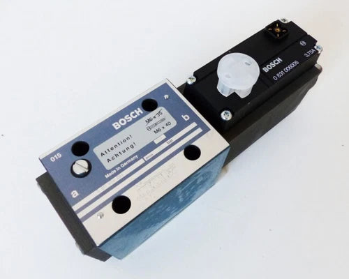 Bosch 0811404064 Regelventil pmax=315bar + 0831006005 -unused/OVP/Attn.-