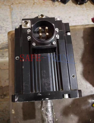 USED 1PCS Mitsubishi AC SERVO MOTOR HG-SR702B HGSR702B