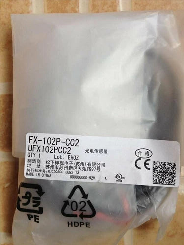 1PC New Panasonic SUNX FX-102P-CC2 Photoelectric Sensor FX102PCC2 Free Shipping