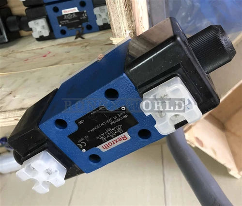 1PCS Rexroth valve 4WE10J33/CW230N9K4 R900911868