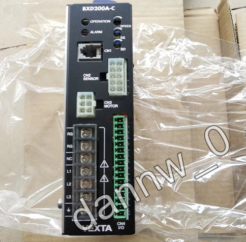 New In Box VEXTA Orientalmotor BXD200A-C Brushless Motor Drive