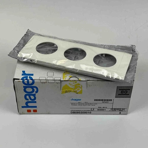 Hager GB080309010 Blende f¨¹r 3-fach Steckdose Oberteil 80mm reinwei? (VE 5Stk.)