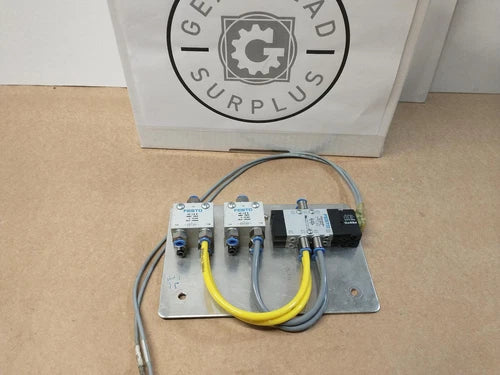 2 FESTO CPE10-M1BH-5LQS-6, Air Solenoid Pneumatic Valve +4 OS-1/8-B /6681 GHA-37