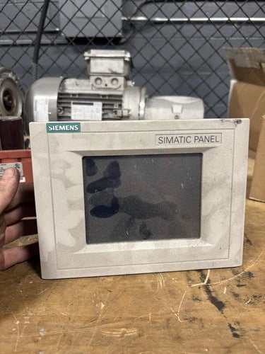 SIEMENS 6AV6 545-0BC15-2AX0 Touch Panel TP 170B Color HMI USED