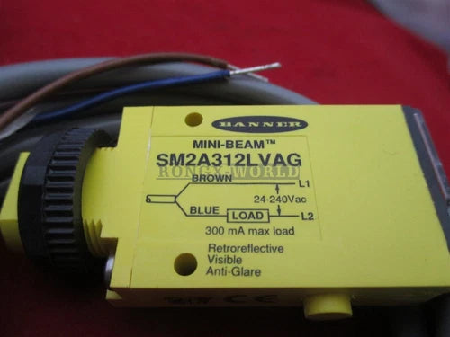 one Banner SM2A312LVAG Photoelectric Sensor New