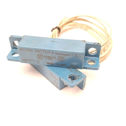 Honeywell 40FR1-3 Magnetic Reed Switch 100VDC 120VAC W/Magnetic Proximity Sensor