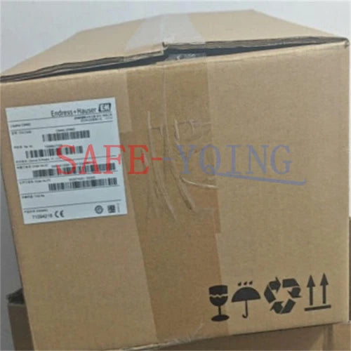 1PCS Endress+Hauser CM442-AAM2A2F010A+AK CM442-45T8/0 Transmitter NEW