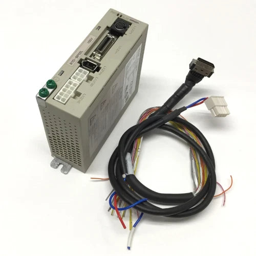 Omron R7D-BP02L AC Servo Motor Driver 100VAC Input, 80V 0-333Hz 3? 200W Output