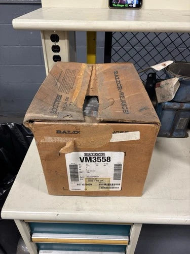 NEW BALDOR INDUSTRIAL MOTOR HP: 2, 230/460V RPM 1735 3 PH 56C 60 Hz TEFC VM3558
