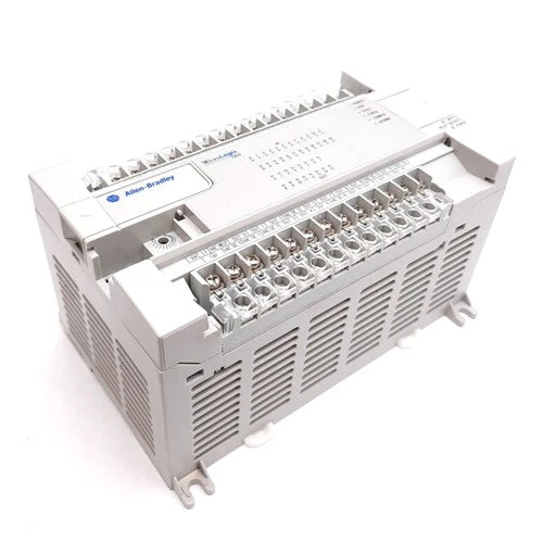 Allen Bradley 1762-L40BWA Ser C Rev G FRN 10 MicroLogix PLC, 24x In, 16x Out
