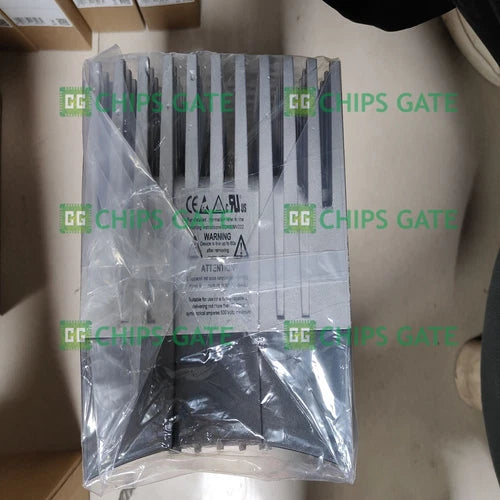 LENZE E82MV222-4B001 LENZE Novo em folha Frete Gr¨¢tis