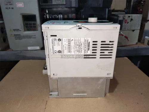 1PC Toshiba inverter VF-S11 series 1.5KW 220V VFS11S-2015PL-WN (3A) Used